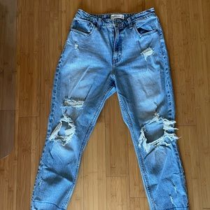 Abercrombie Curve Love high Rise Mom Jeans